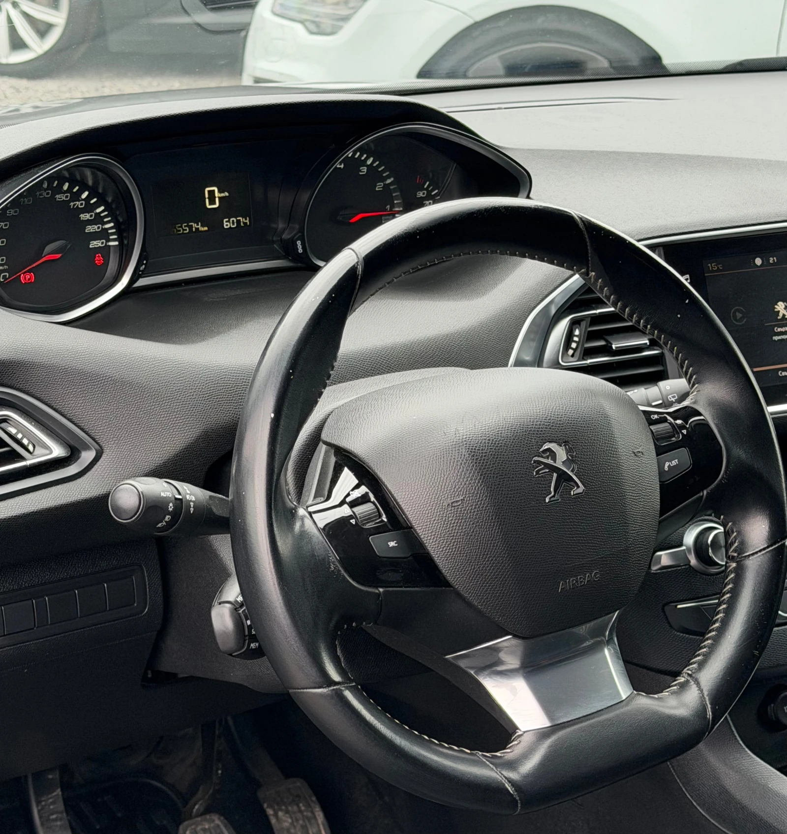 Peugeot 308 1.2i* CARPLAY* �����������* PARKTRONIC*  | Mobile.bg � ����������� 9