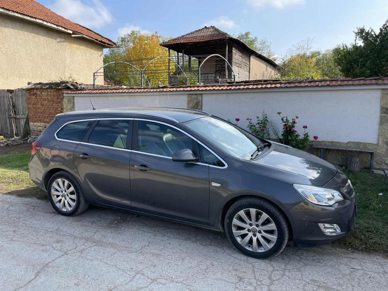Opel Astra 1.7CDTI , снимка 4 - Автомобили и джипове - 54447665