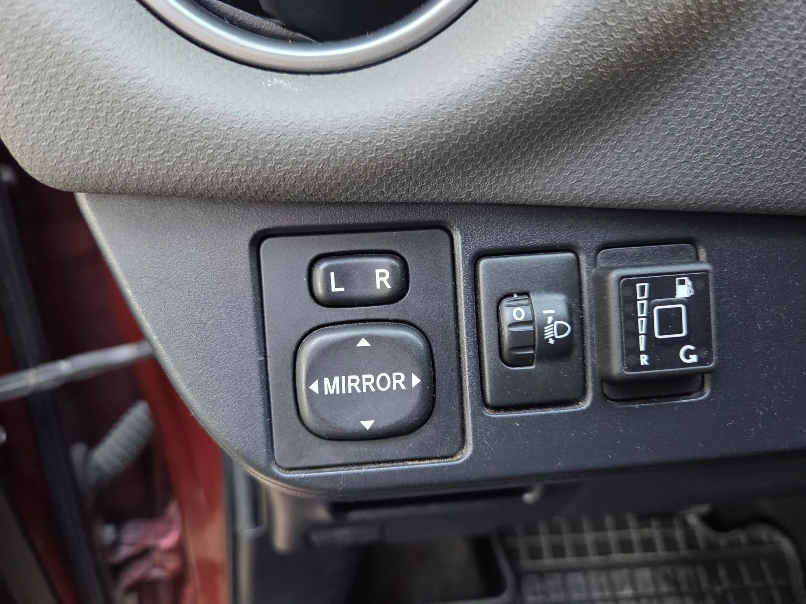 Toyota Yaris ХИБРИД+ ГАЗ, снимка 11 - Автомобили и джипове - 54596839