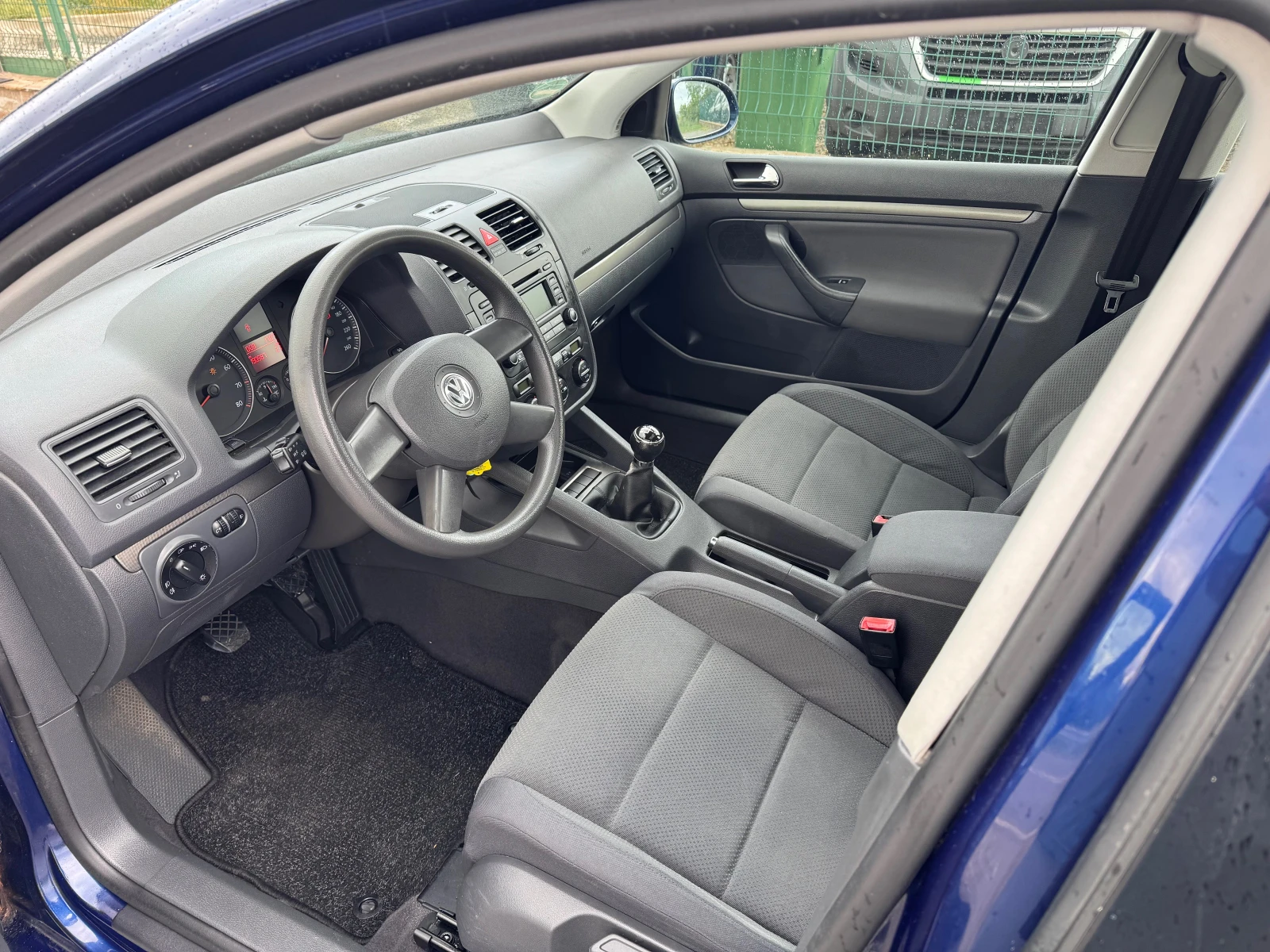 VW Golf 1.6i* 102кс* Германия* Климатик* , снимка 9 - Автомобили и джипове - 54642892