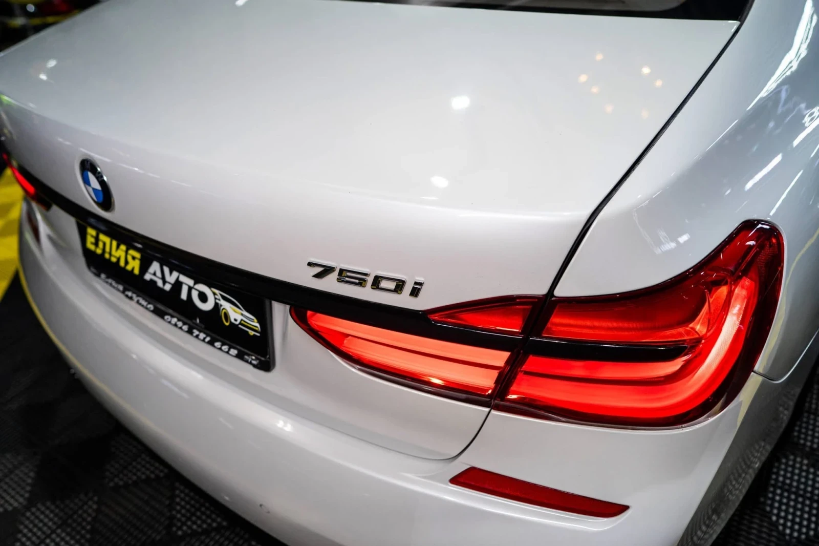 BMW 750 I LONG XDRIVE LED NAVI 360 B&W ЛИЗИНГ 100%, снимка 9 - Автомобили и джипове - 54705907