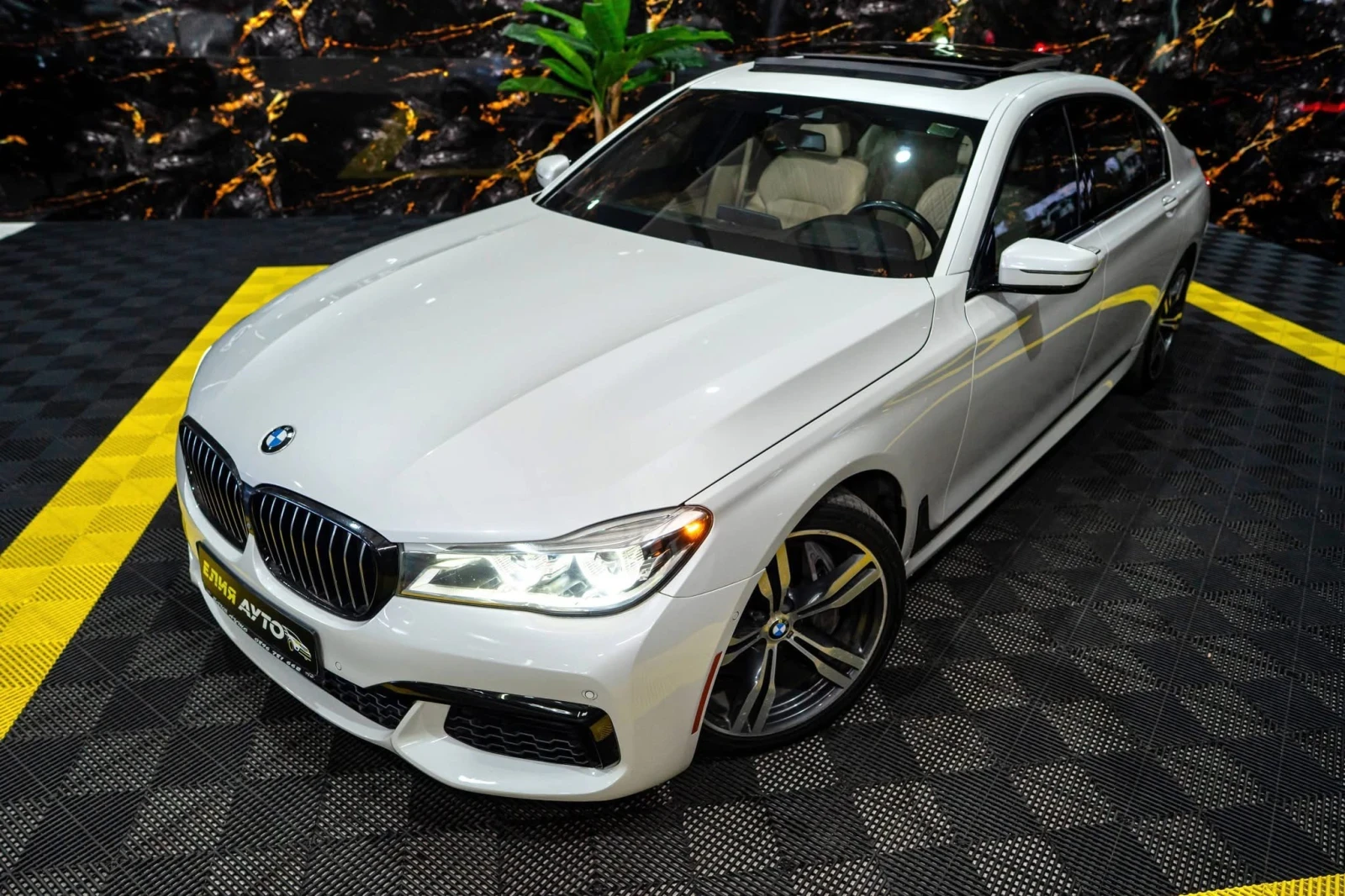 BMW 750 I LONG XDRIVE LED NAVI 360 B&W ЛИЗИНГ 100%, снимка 5 - Автомобили и джипове - 54705907