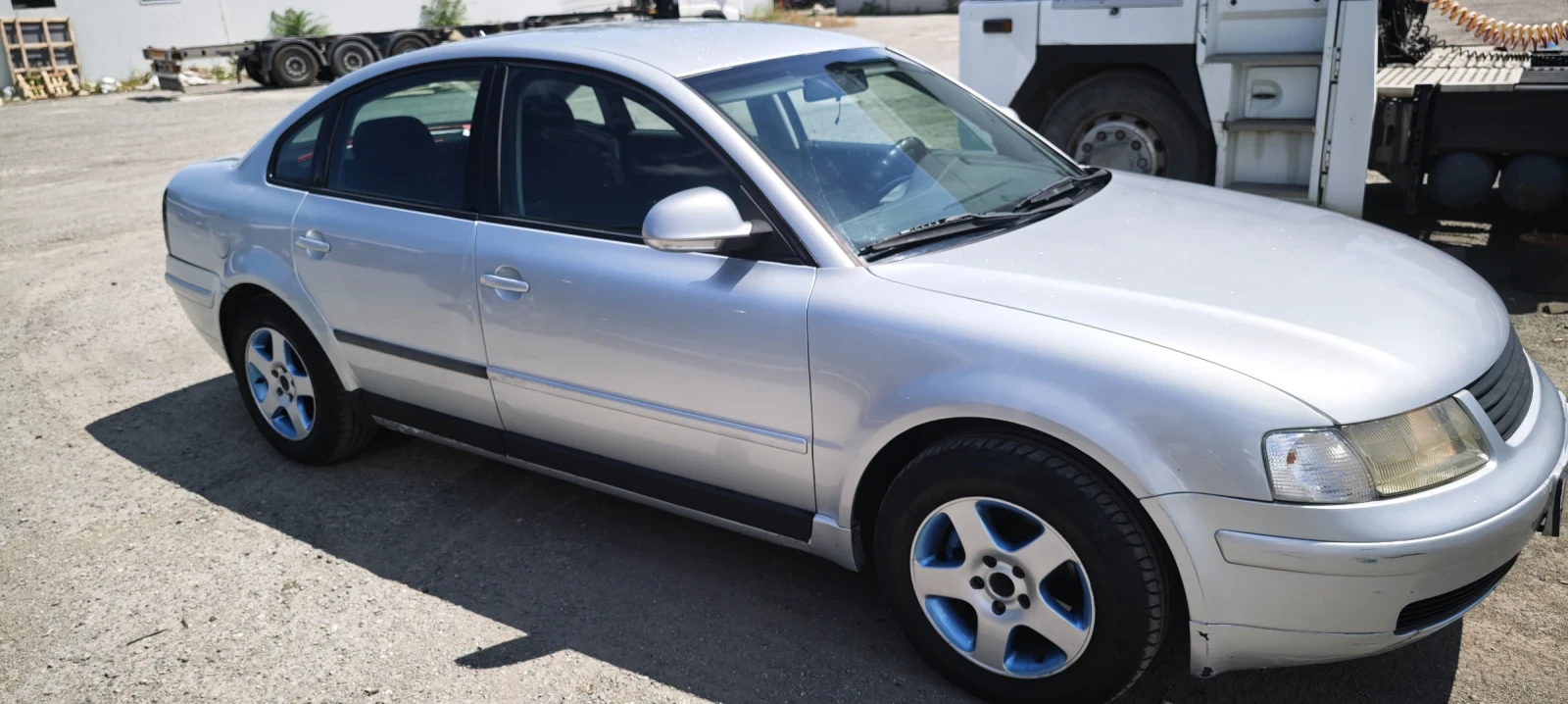 VW Passat, снимка 3 - Автомобили и джипове - 54979847