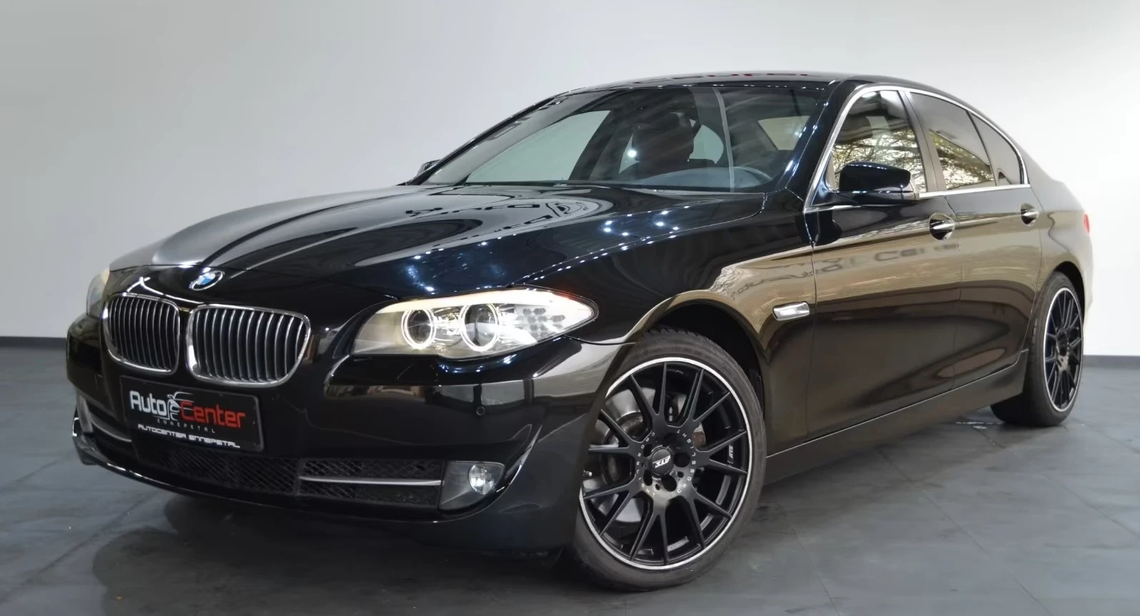 BMW 530 i Lim.* Deutsches Fzg.* Navi* TV* 20 Zoll* Leder* 