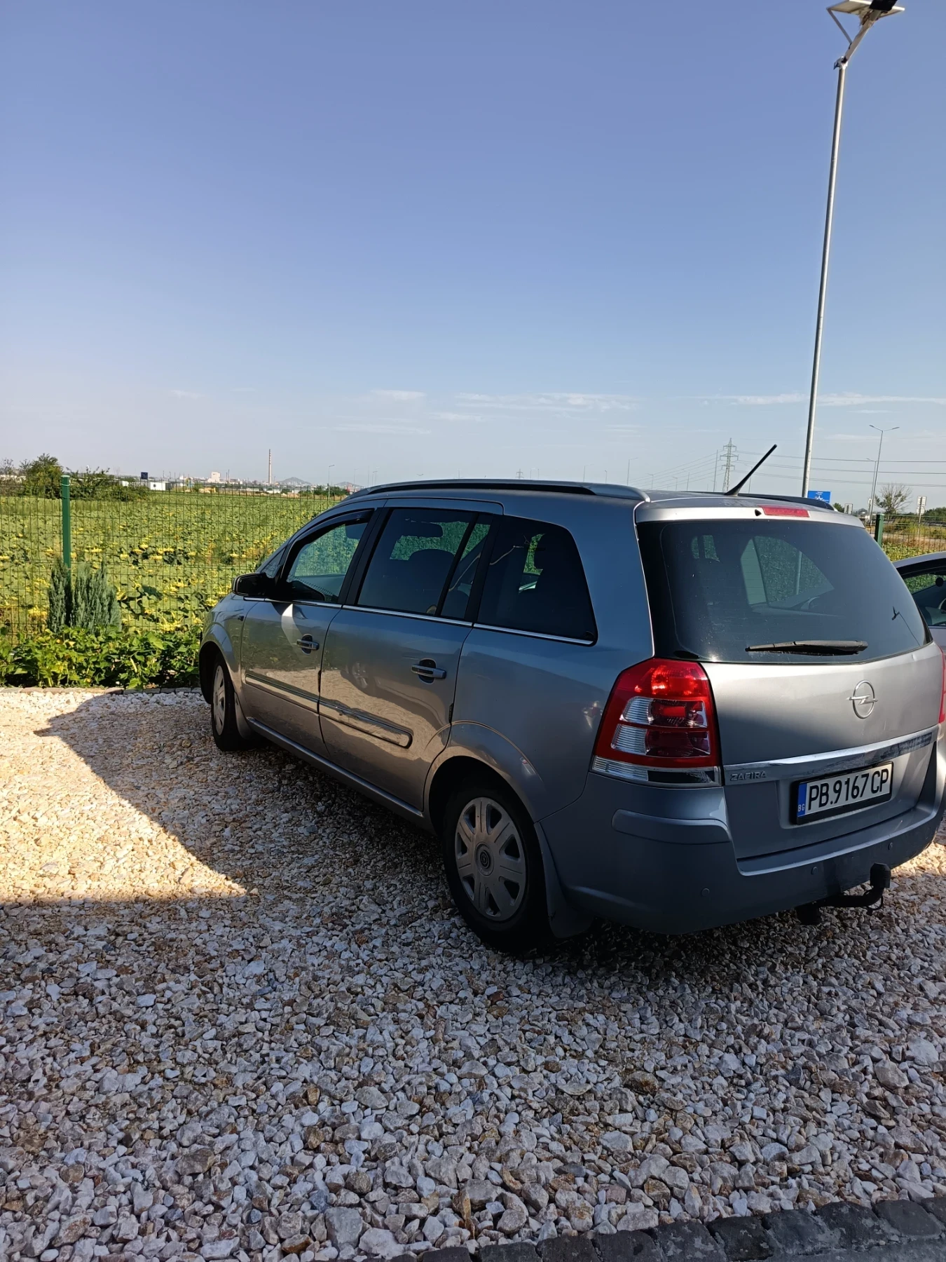 Opel Zafira Бензин-газ, снимка 4 - Автомобили и джипове - 55439556