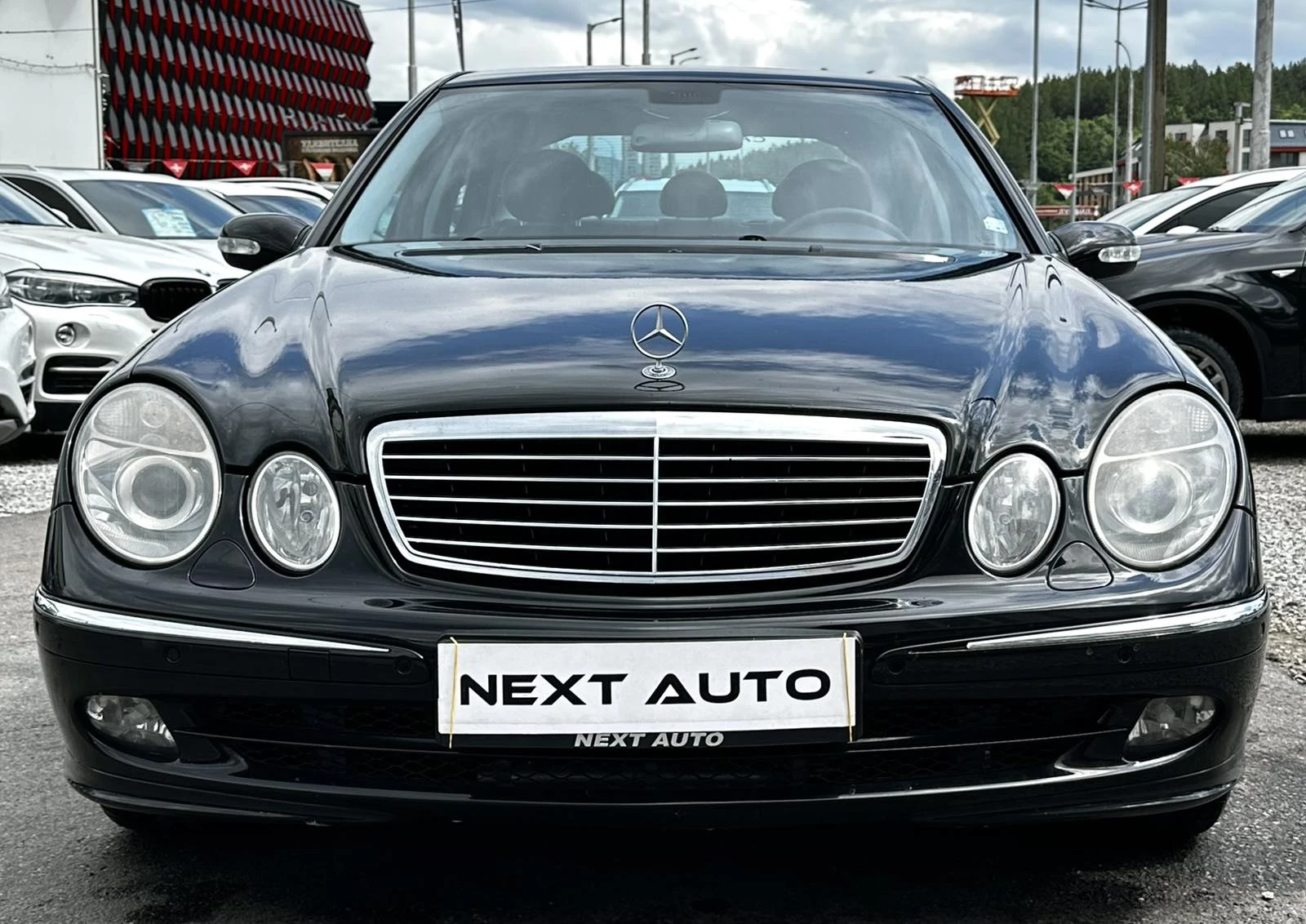 Mercedes-Benz E 350 3.5i 272HP LPG 4MATIC HARMAN/KARDON NAVI, снимка 2 - Автомобили и джипове - 55889942