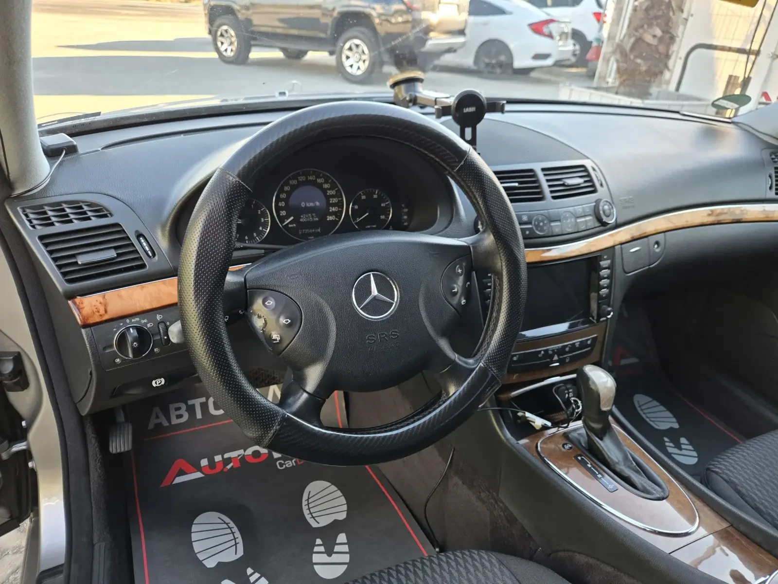 Mercedes-Benz E 220 2.2CDI-150кс= 646= АВТОМАТ= НАВИ= КАМЕРА= ПОДГРЕВ, снимка 8 - Автомобили и джипове - 55954867