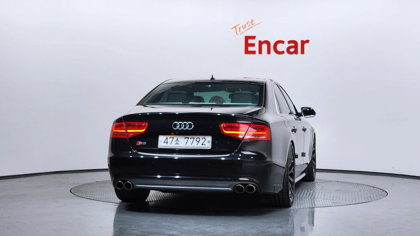 Audi S8 360* ЕЛ. БАГАЖНИК* МАСАЖ* SOFT CLOSE* КРАЙНА ЦЕНА, снимка 4 - Автомобили и джипове - 55984094