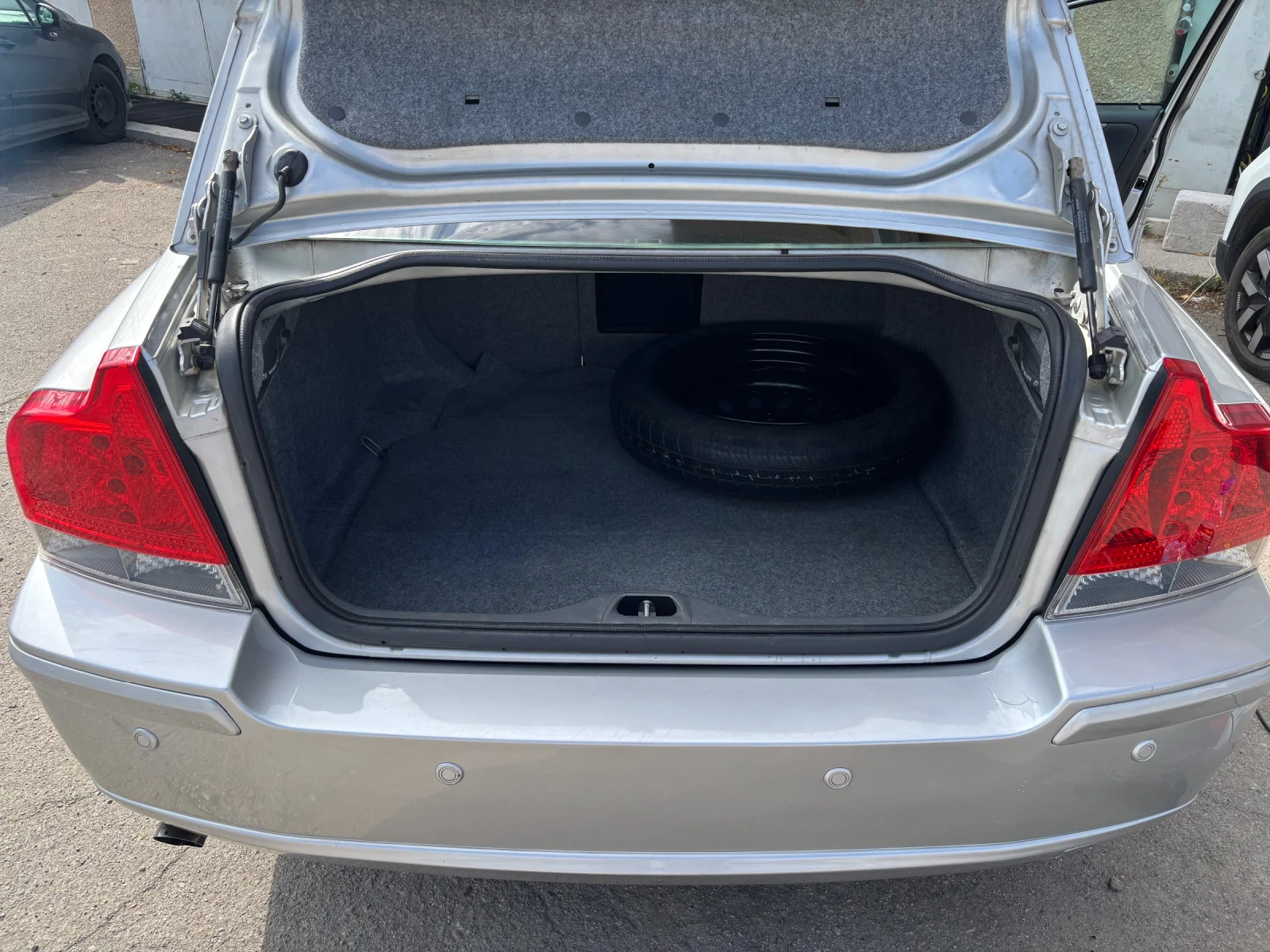 Volvo S60 2, 4i T5 АГУ, снимка 7 - Автомобили и джипове - 56076478