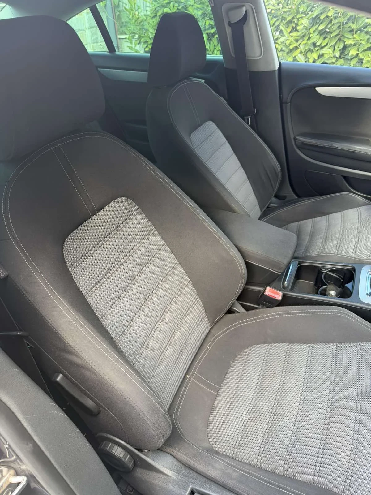 VW Passat Cc 2.0TDI, снимка 3 - Автомобили и джипове - 56232141