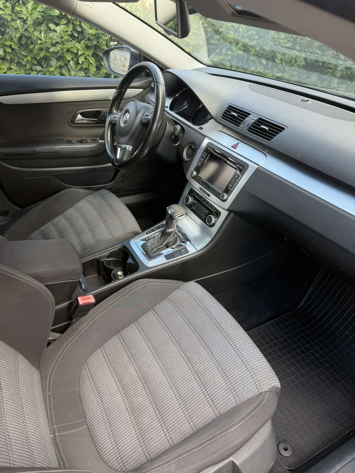 VW Passat Cc 2.0TDI, снимка 2 - Автомобили и джипове - 56232141