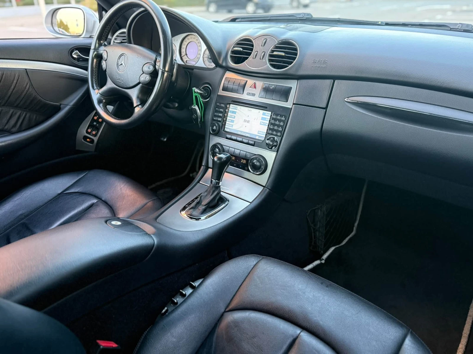 Mercedes-Benz CLK 3200 CDI, снимка 10 - Автомобили и джипове - 56355294