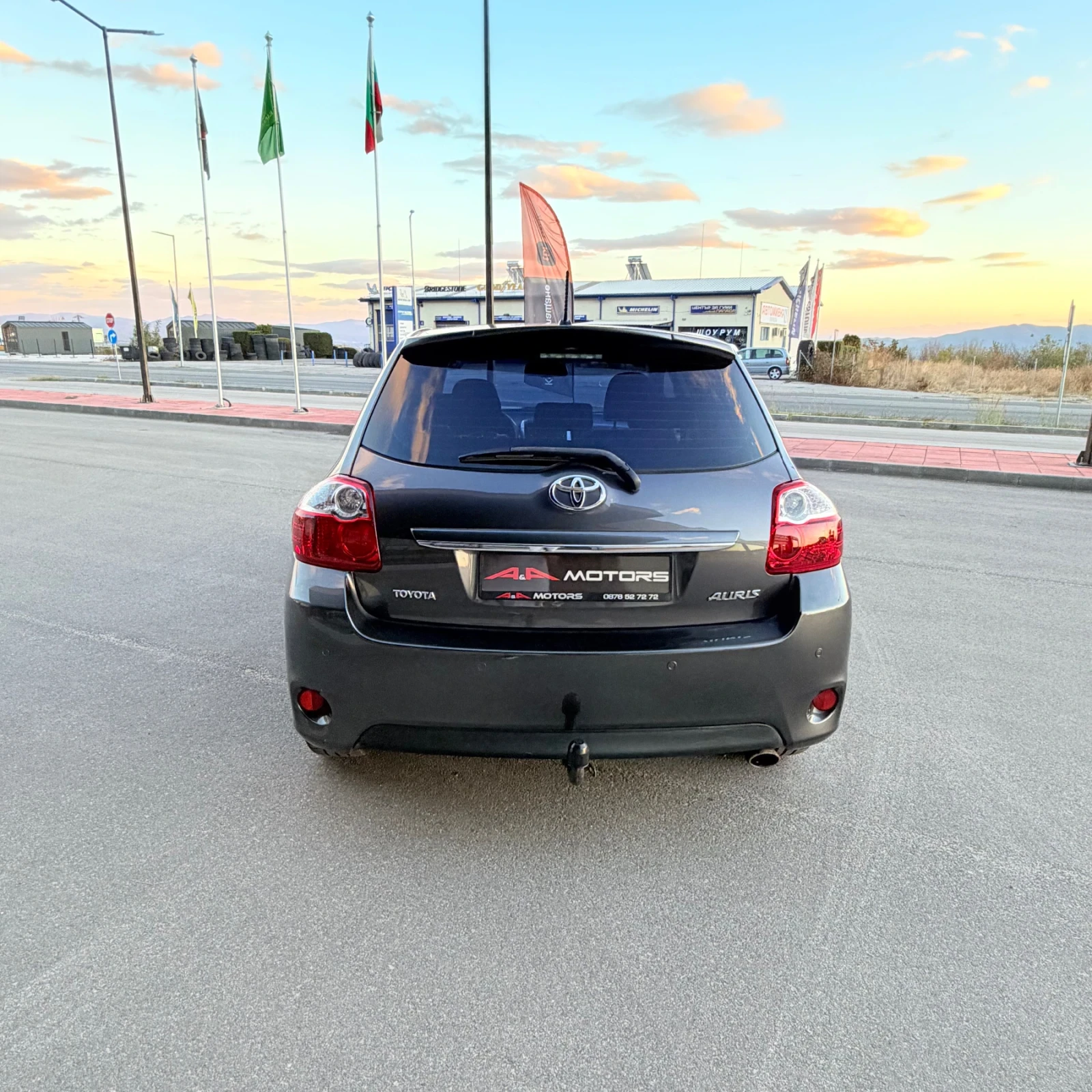 Toyota Auris 2.0-D4D-126�.�.;FACELIFT; ����������;Keyless-Go | Mobile.bg � ����������� 3