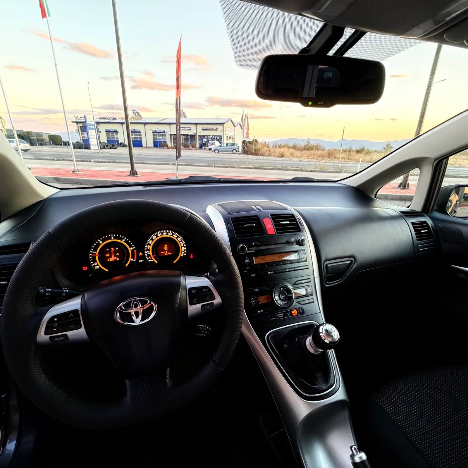 Toyota Auris 2.0-D4D-126�.�.;FACELIFT; ����������;Keyless-Go | Mobile.bg � ����������� 7