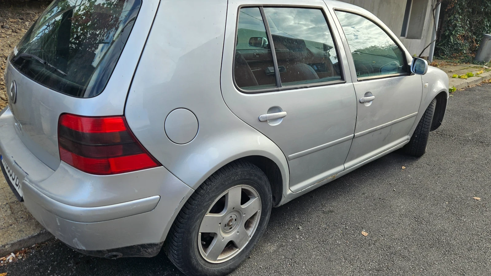 VW Golf 1.4 LPG, снимка 8 - Автомобили и джипове - 56646383