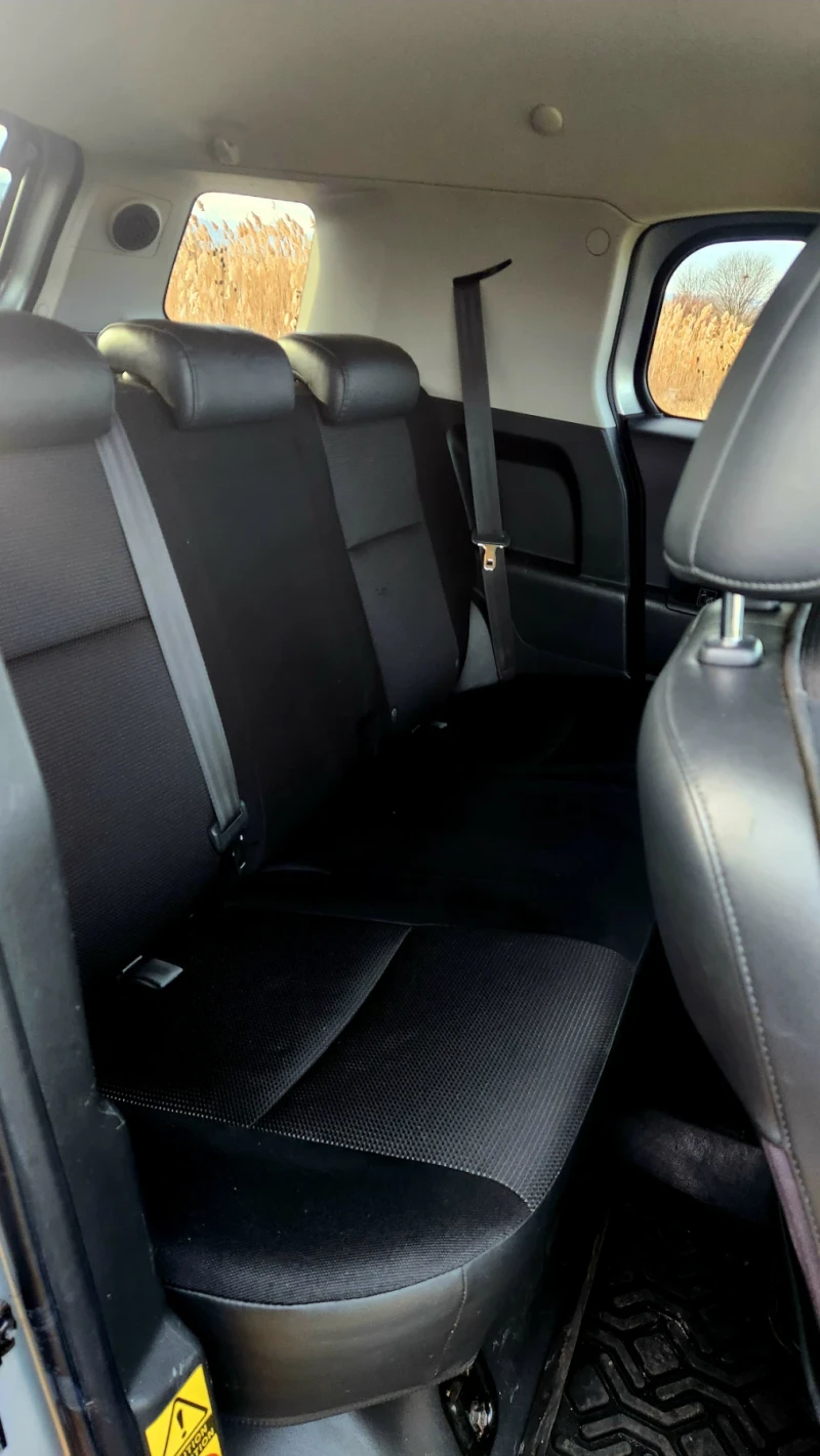 Toyota Fj cruiser, снимка 7 - Автомобили и джипове - 52969885