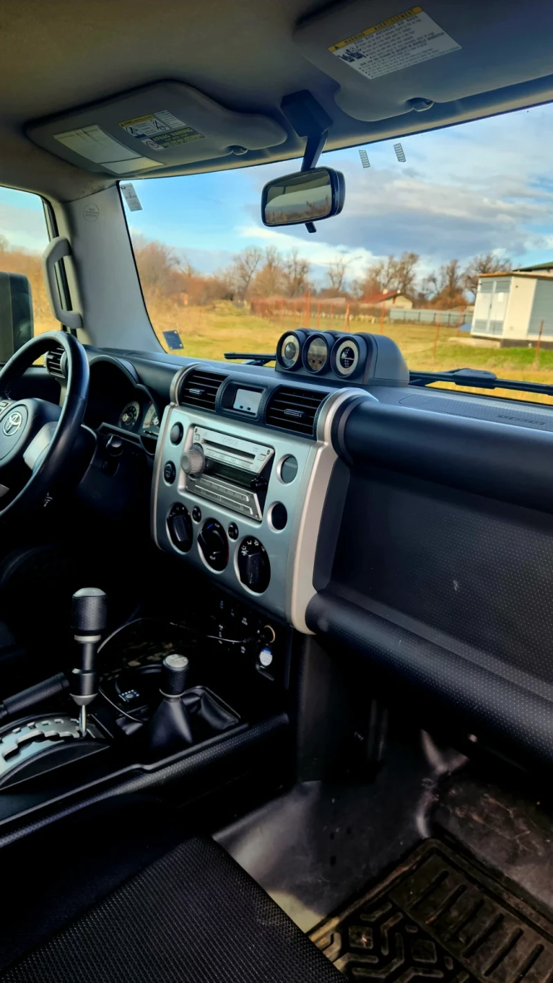 Toyota Fj cruiser, снимка 11 - Автомобили и джипове - 52969885