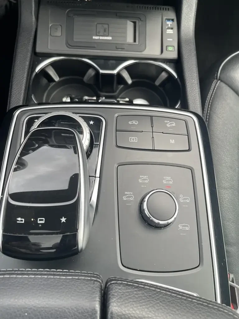 Mercedes-Benz GLS 500 Night package - AMG/7мест/DISTR/360CAM/МАСАЖ, снимка 11 - Автомобили и джипове - 56166209