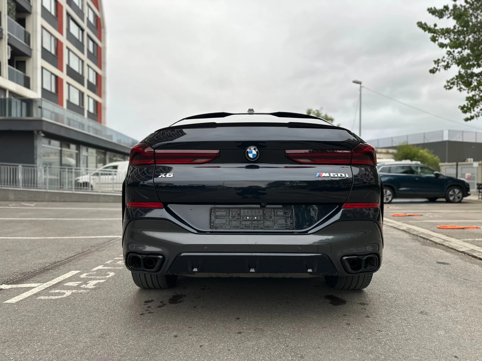 BMW X6 M60I * XDRIVE * DISTRONIC * 360 * AMBIENT * LASER  - изображение 5