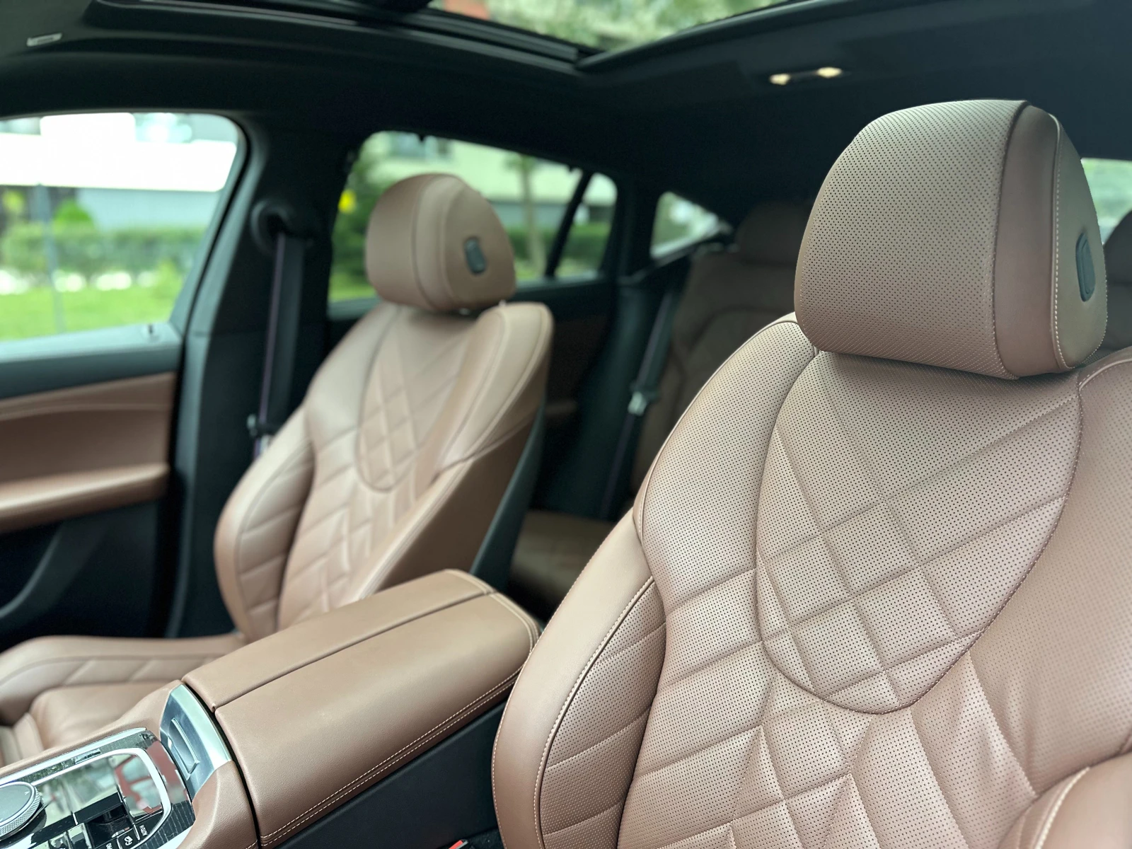 BMW X6 M60I * XDRIVE * DISTRONIC * 360 * AMBIENT * LASER  - изображение 7