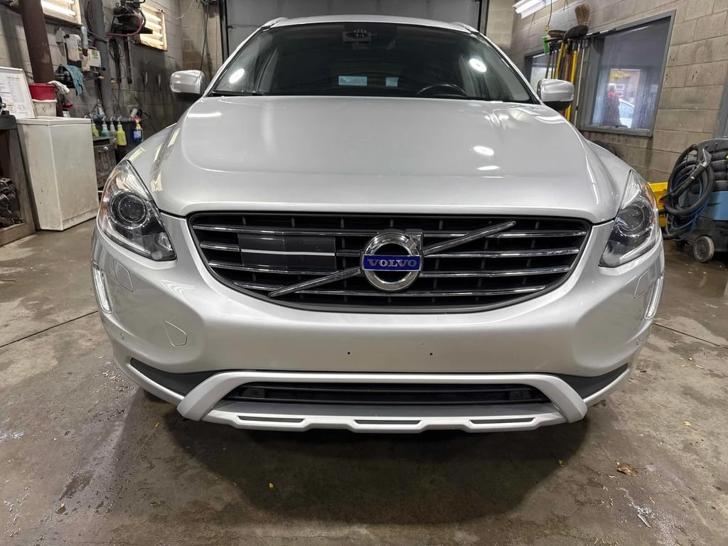 Volvo XC60 * T5 Special Edition Premier * CARFAX * БЕЗ ПЪРВОН - изображение 6