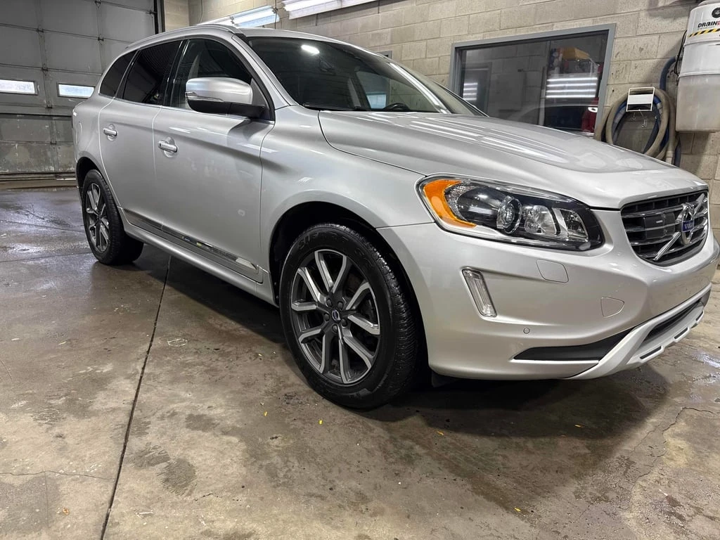 Volvo XC60 * T5 Special Edition Premier * CARFAX * БЕЗ ПЪРВОН - изображение 3