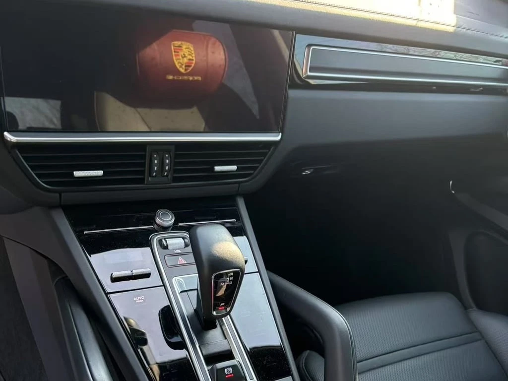 Porsche Cayenne * GTS * CARFAX * БЕЗ ПЪРВОНАЧАЛНА ВНОСКА - изображение 8