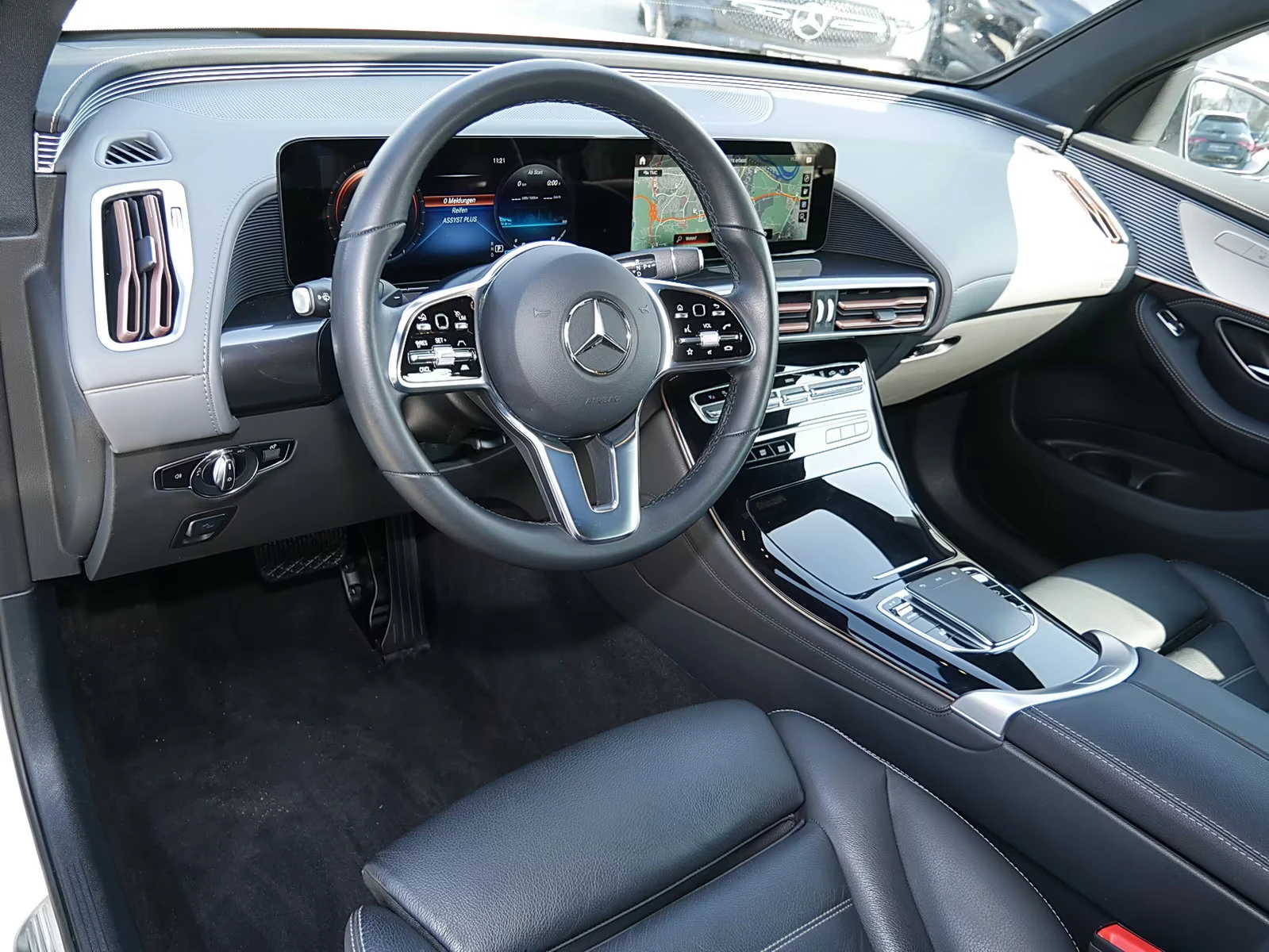 Mercedes-Benz EQC 400/ELECTRIC-ART/408HP/4MATIC/CAM/LED/H.PUMP/979g, снимка 4 - Автомобили и джипове - 53972436