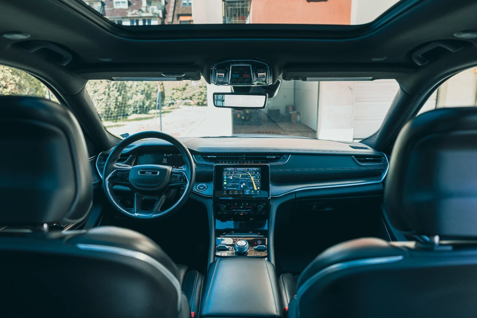 Jeep Grand cherokee Overland , снимка 9 - Автомобили и джипове - 54183769