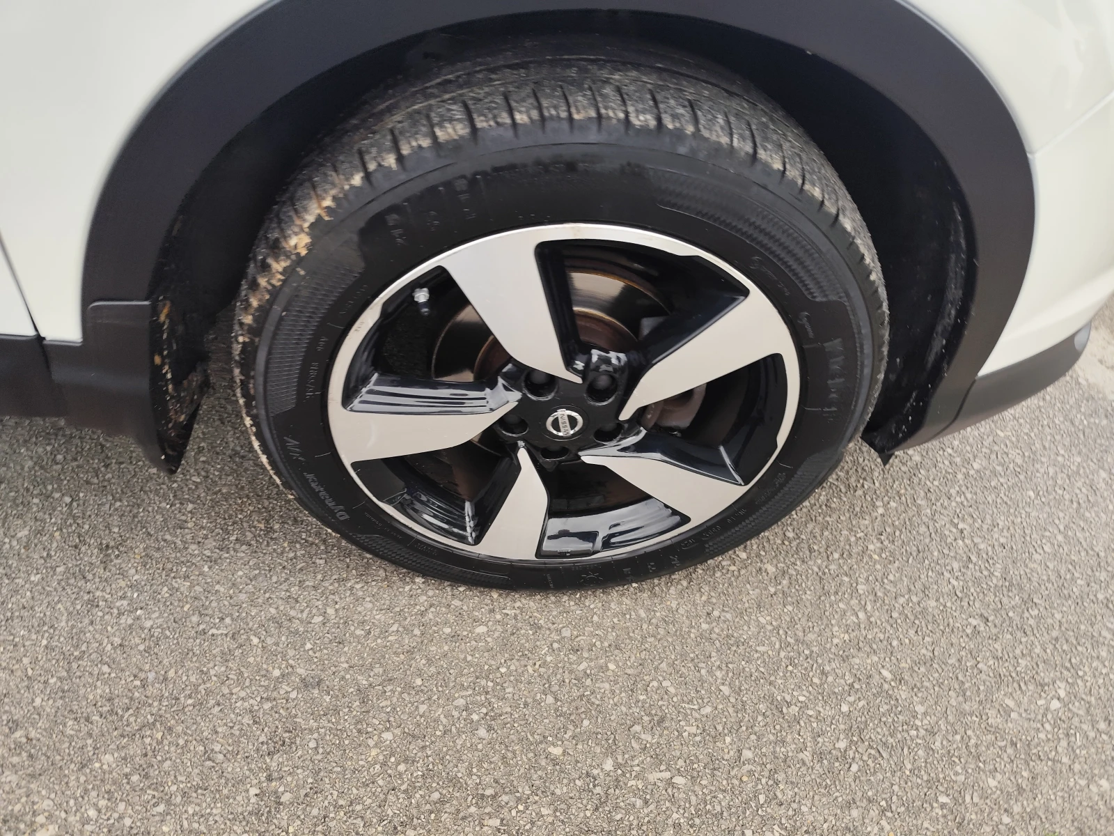 Nissan Qashqai 1.6DCi* 4X4* EURO6B* LED* CAMERA 360* , снимка 17 - Автомобили и джипове - 54644771