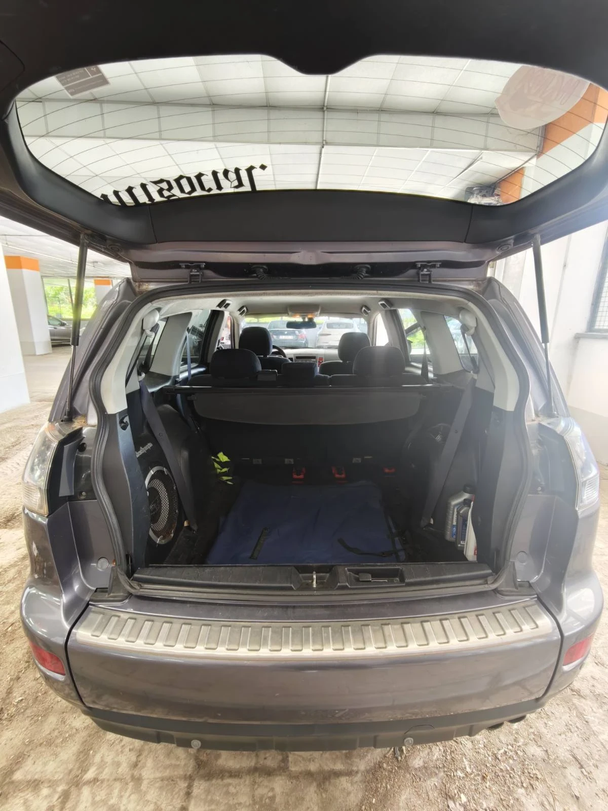 Mitsubishi Outlander, снимка 5 - Автомобили и джипове - 55730431