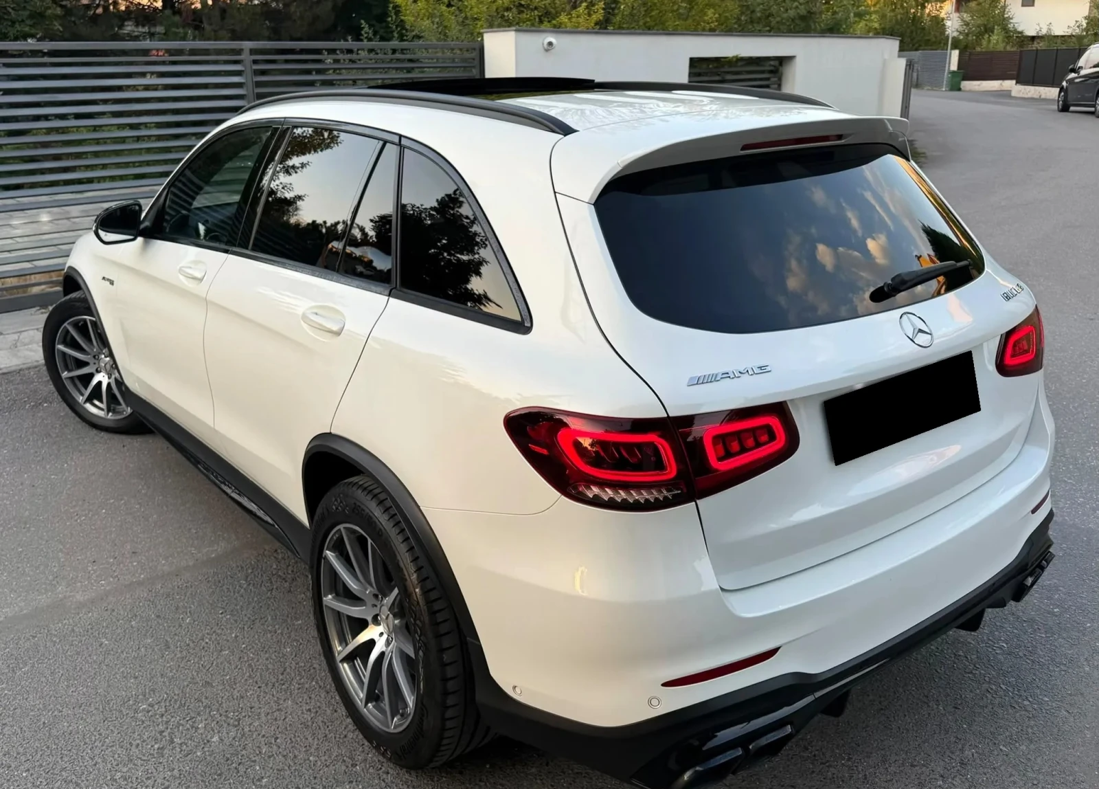 Mercedes-Benz GLC 63 AMG 4Matic+ , снимка 4 - Автомобили и джипове - 56158651