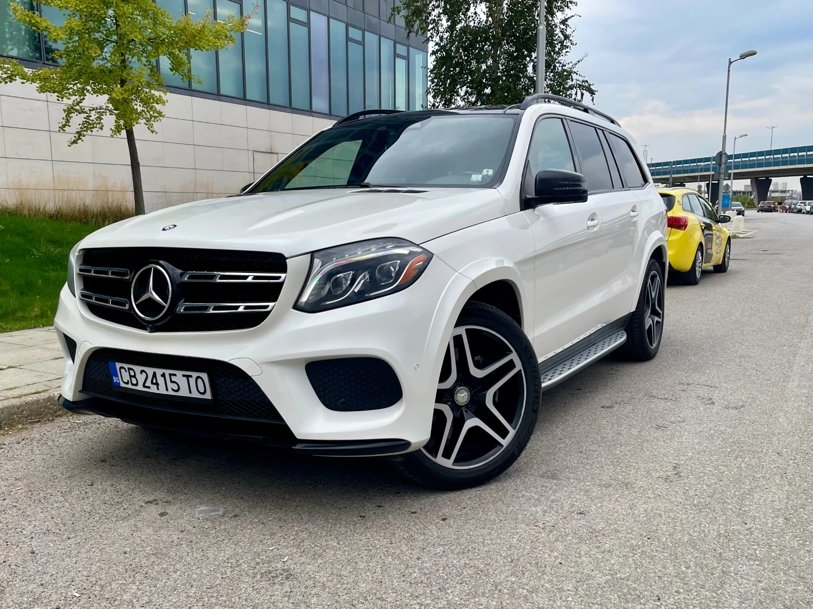 Mercedes-Benz GLS 500 Night package - AMG/7мест/DISTR/360CAM/МАСАЖ, снимка 2 - Автомобили и джипове - 56166209