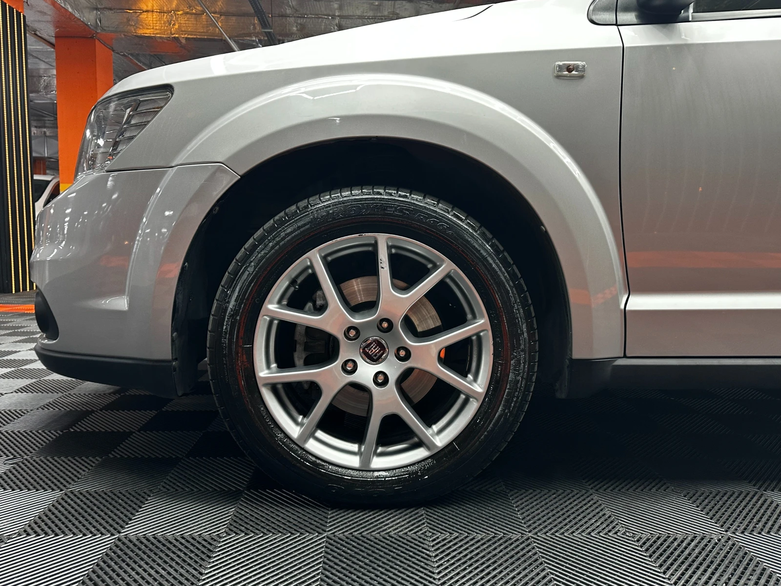 Fiat Freemont 2, 0d/Автоматик/4х4/Кожа, снимка 7 - Автомобили и джипове - 56271649