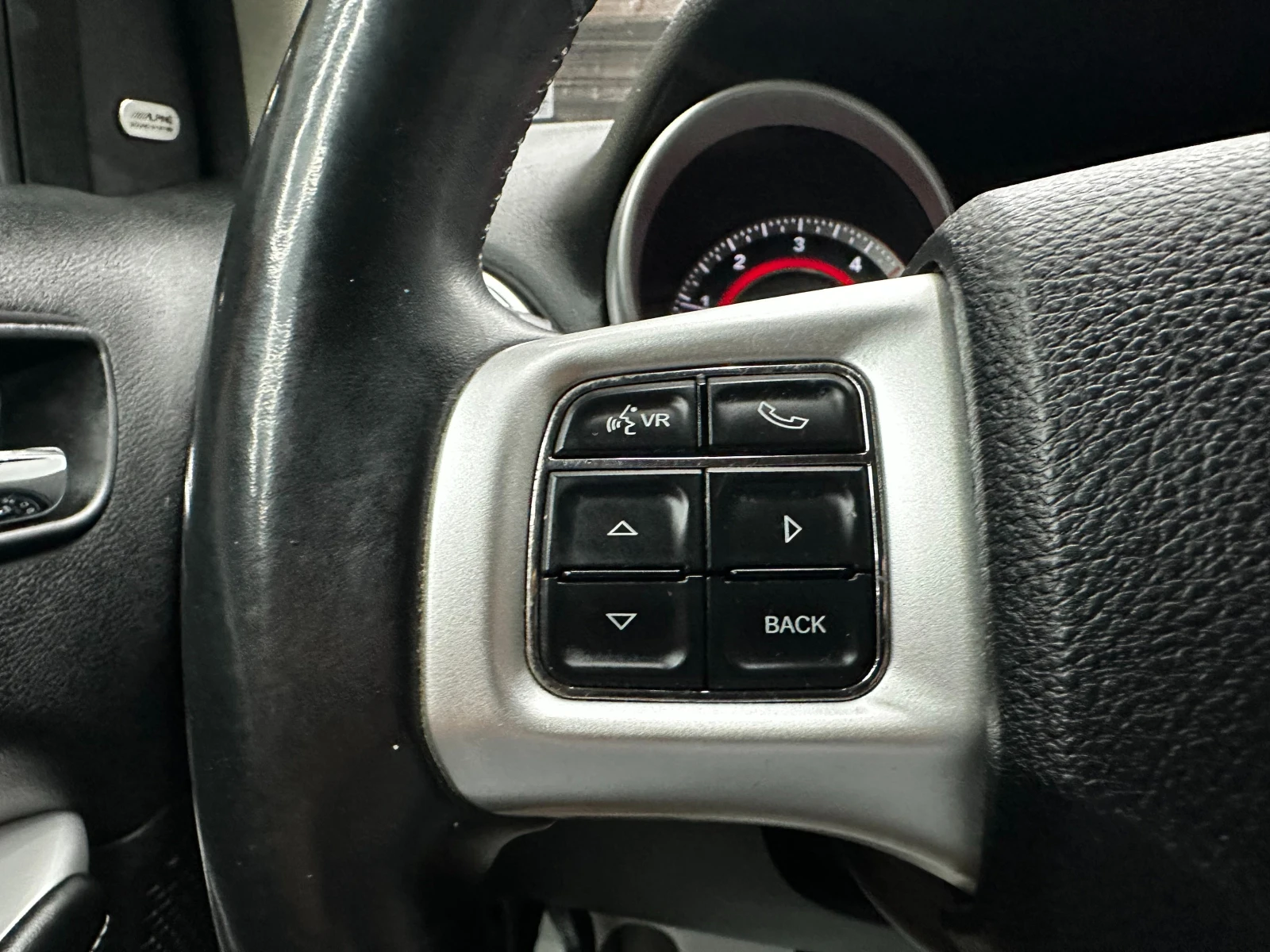 Fiat Freemont 2, 0d/Автоматик/4х4/Кожа, снимка 16 - Автомобили и джипове - 56271649