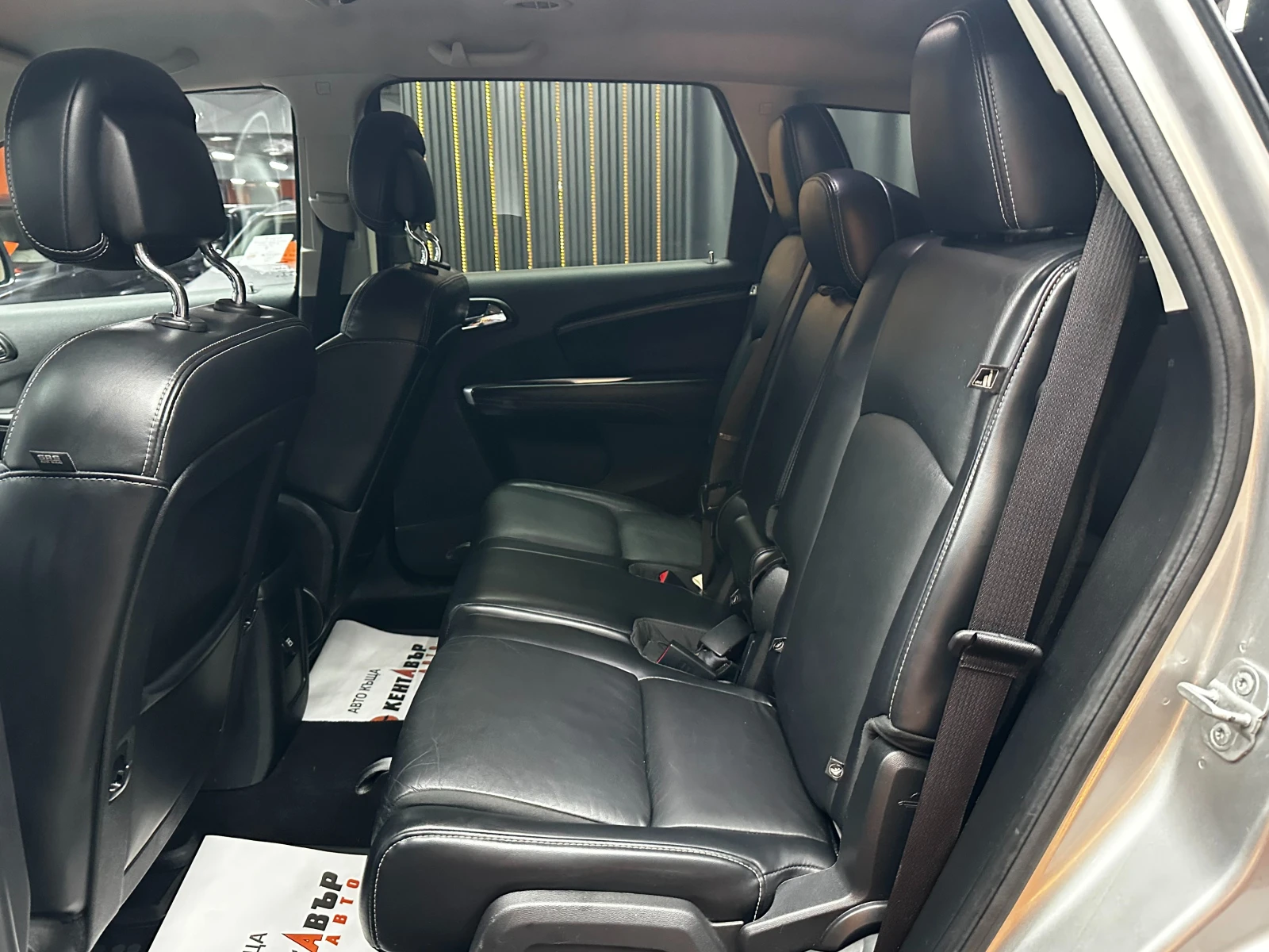 Fiat Freemont 2, 0d/Автоматик/4х4/Кожа, снимка 9 - Автомобили и джипове - 56271649