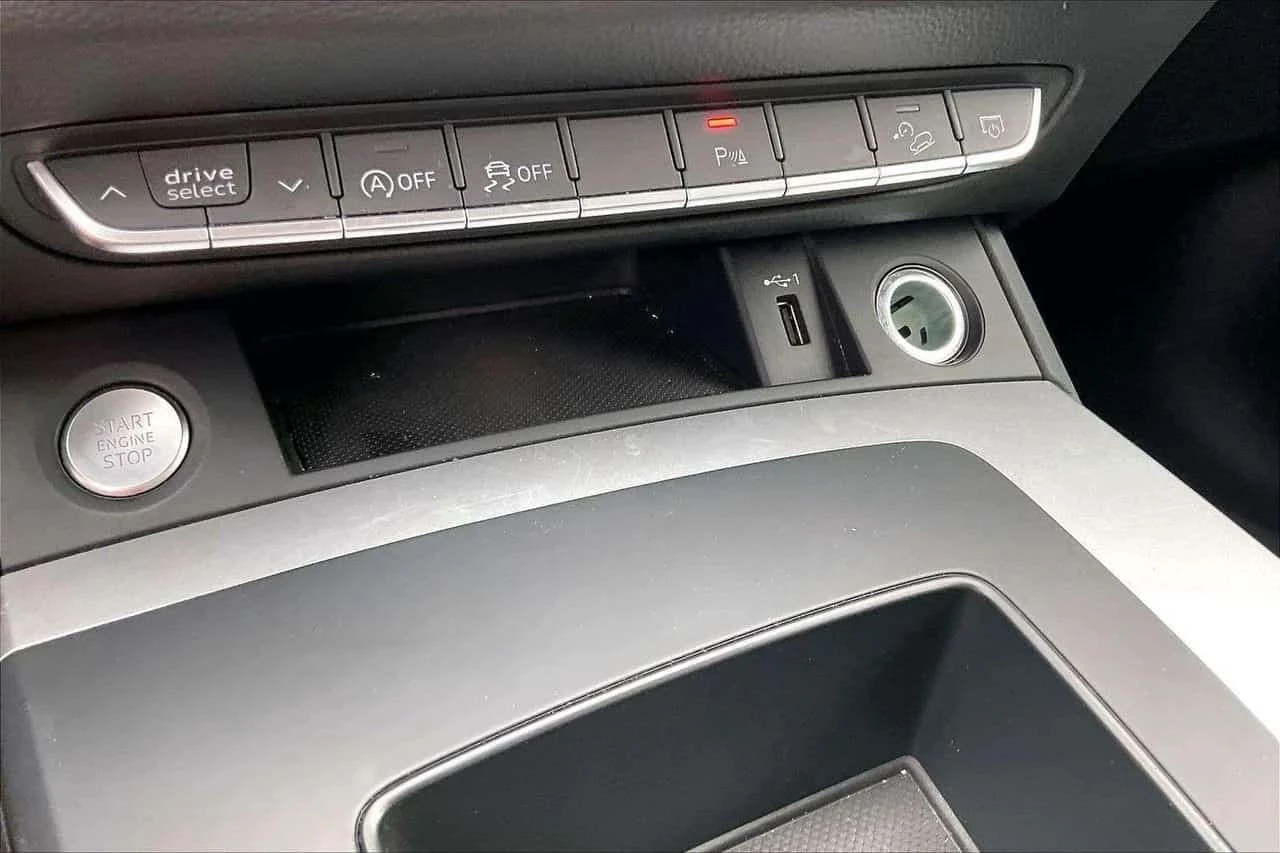 Audi Q5, снимка 17 - Автомобили и джипове - 56724726