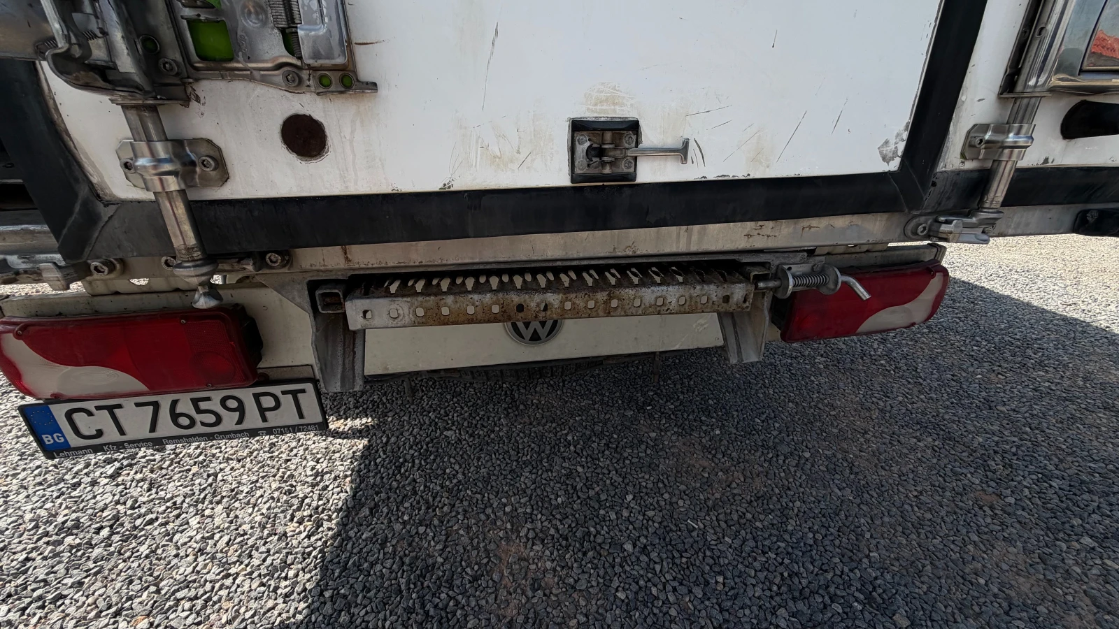 VW Crafter 2.5* 163 к.с* ХЛАДИЛЕН-16 градуса* , снимка 15 - Бусове и автобуси - 55595382