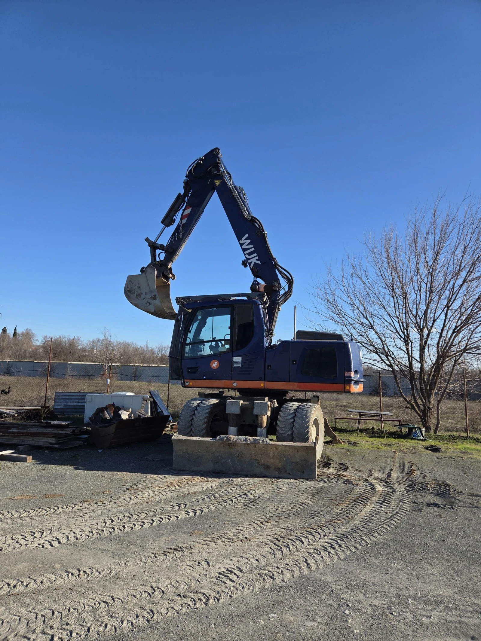 ����� Liebherr �916 | Mobile.bg � ����������� 1
