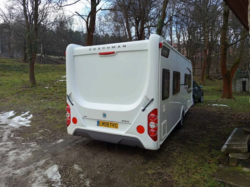 Каравана Coachmen 575/4 VIP, снимка 5 - Каравани и кемпери - 52245303