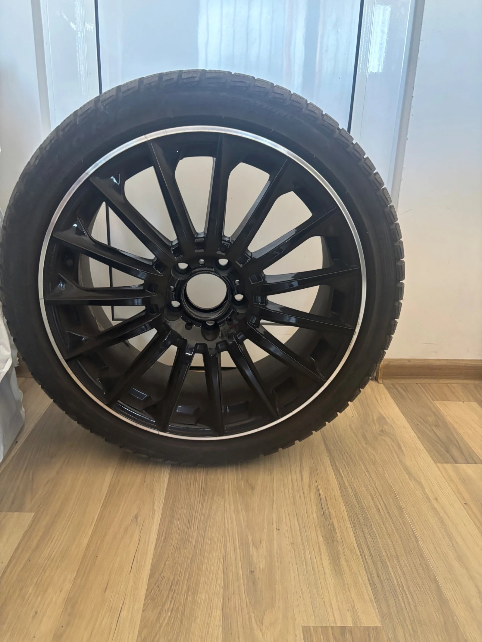 Гуми с джанти Pirelli 235/40R18