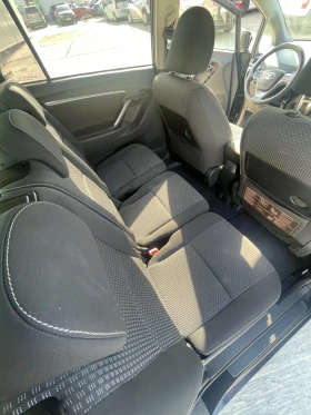 Toyota Verso 2.2D-4D-150к.с. 6+ 1 места, снимка 11