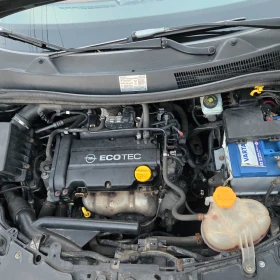 Opel Corsa 1.2 Обслужена, снимка 11
