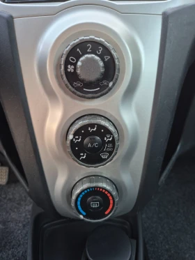 Toyota Yaris 1.0 VVT-i, снимка 10