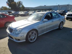     Mercedes-Benz E 55 AMG * * * 