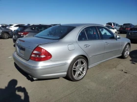     Mercedes-Benz E 55 AMG * * * 