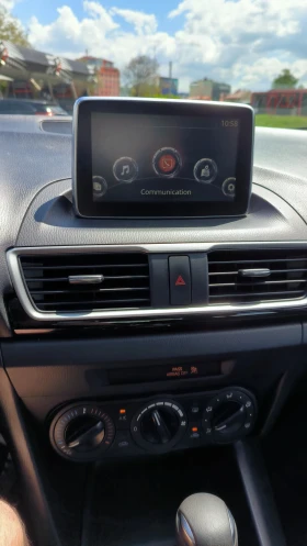 Mazda 3 - 19900 лв. - 10759371 | Car24.bg