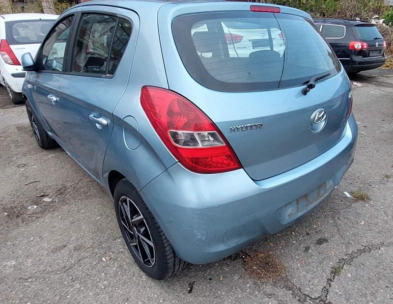 Hyundai I20 1.2 Бензин, снимка 3 - Автомобили и джипове - 48145473