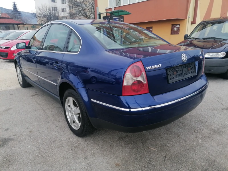 VW Passat 1.9 TDI SEDAN 131 k, снимка 4 - Автомобили и джипове - 48585795