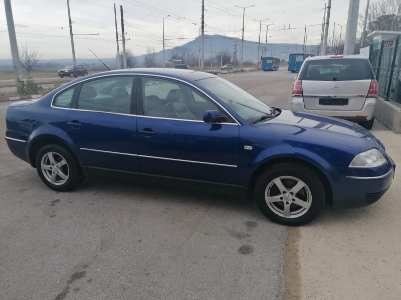 VW Passat 1.9 TDI SEDAN 131 k, снимка 3 - Автомобили и джипове - 48585795